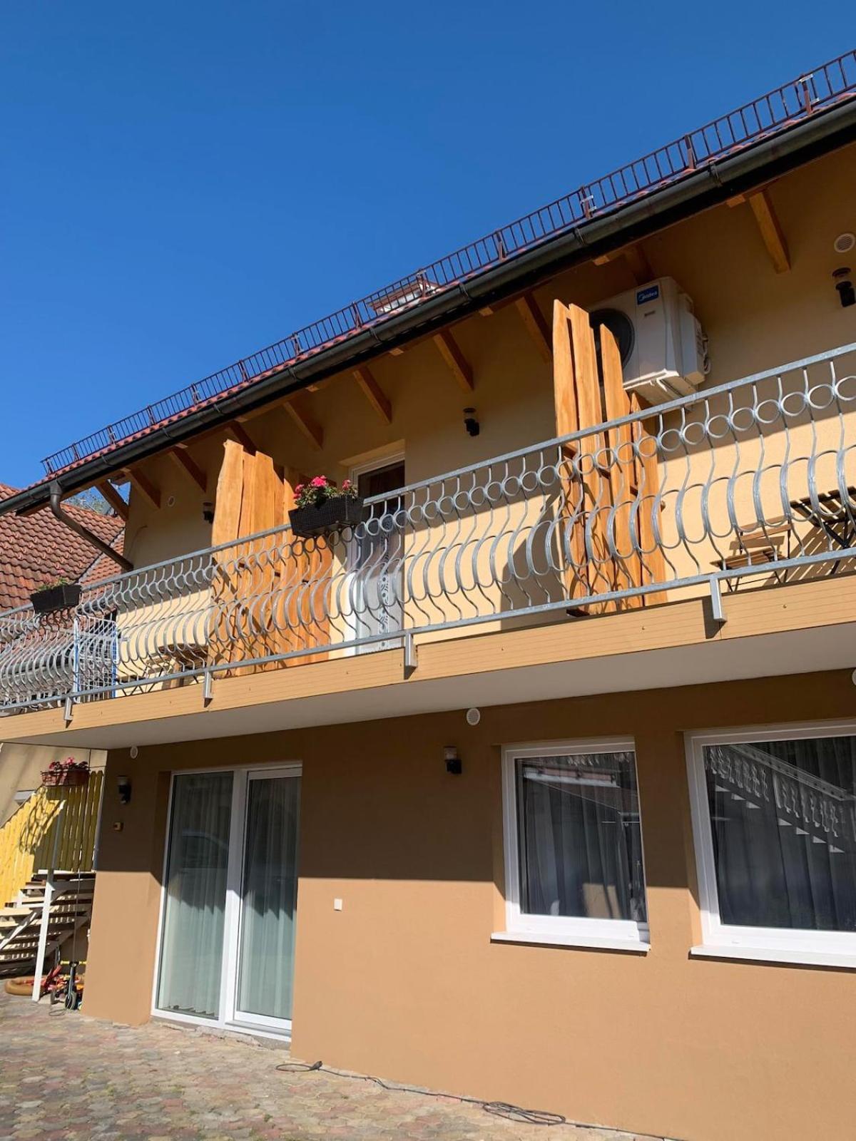 Molnar Apartman Zamárdi Exteriér fotografie